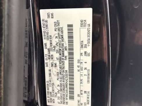 Used 2013 Ford Escape Titanium FWD image 16