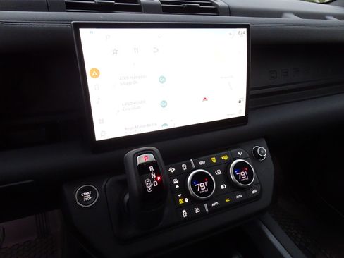 New 2025 Land Rover Defender 110 S image 3