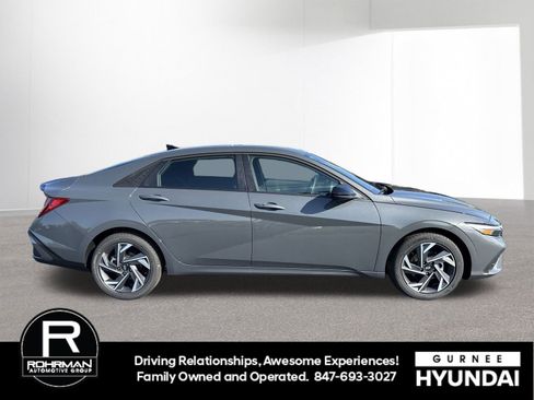New 2025 Hyundai Elantra Sport w/ Cargo Package image 11