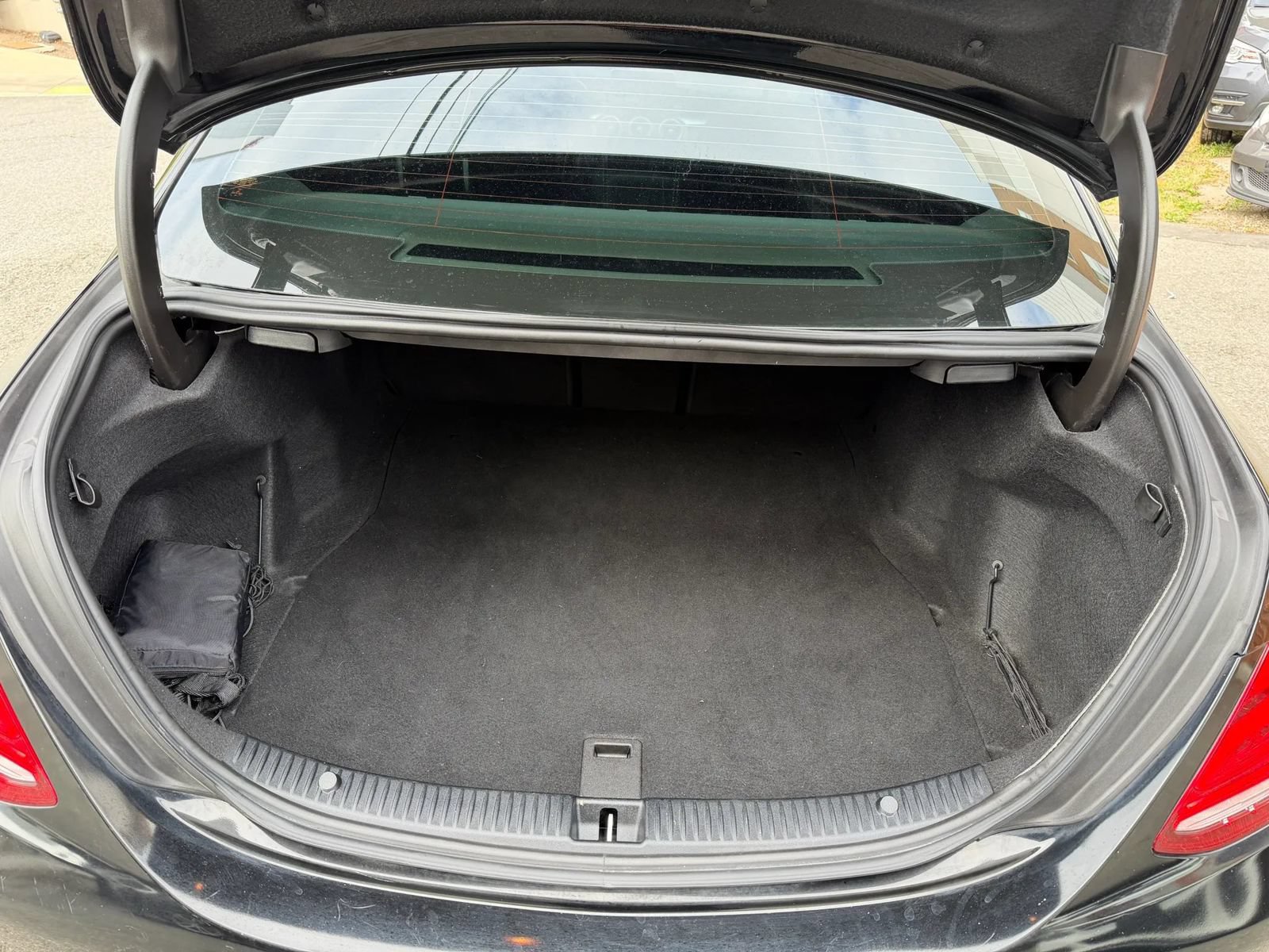 Used 2015 Mercedes-Benz C 300 4MATIC Sedan image 11