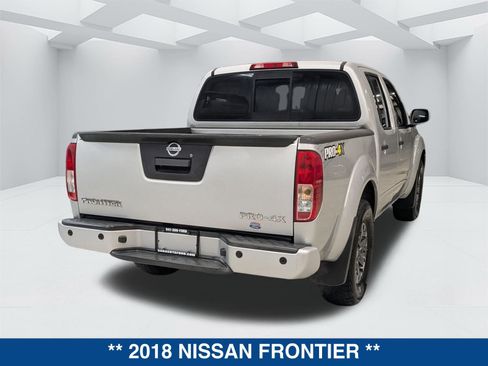 Used 2018 Nissan Frontier PRO-4X image 4
