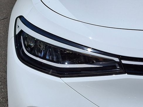 Certified 2025 Volkswagen ID.4 Pro AWD/4WD image 9