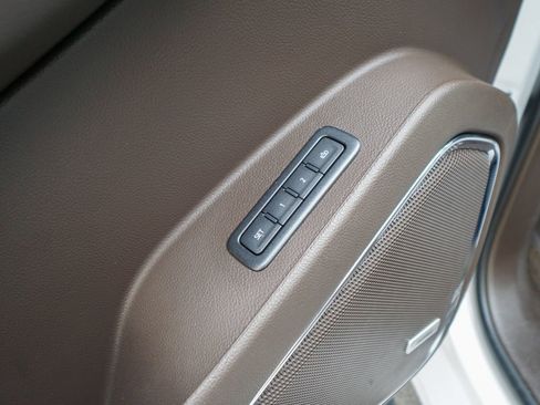 Used 2019 GMC Yukon Denali w/ Denali Ultimate Package image 19