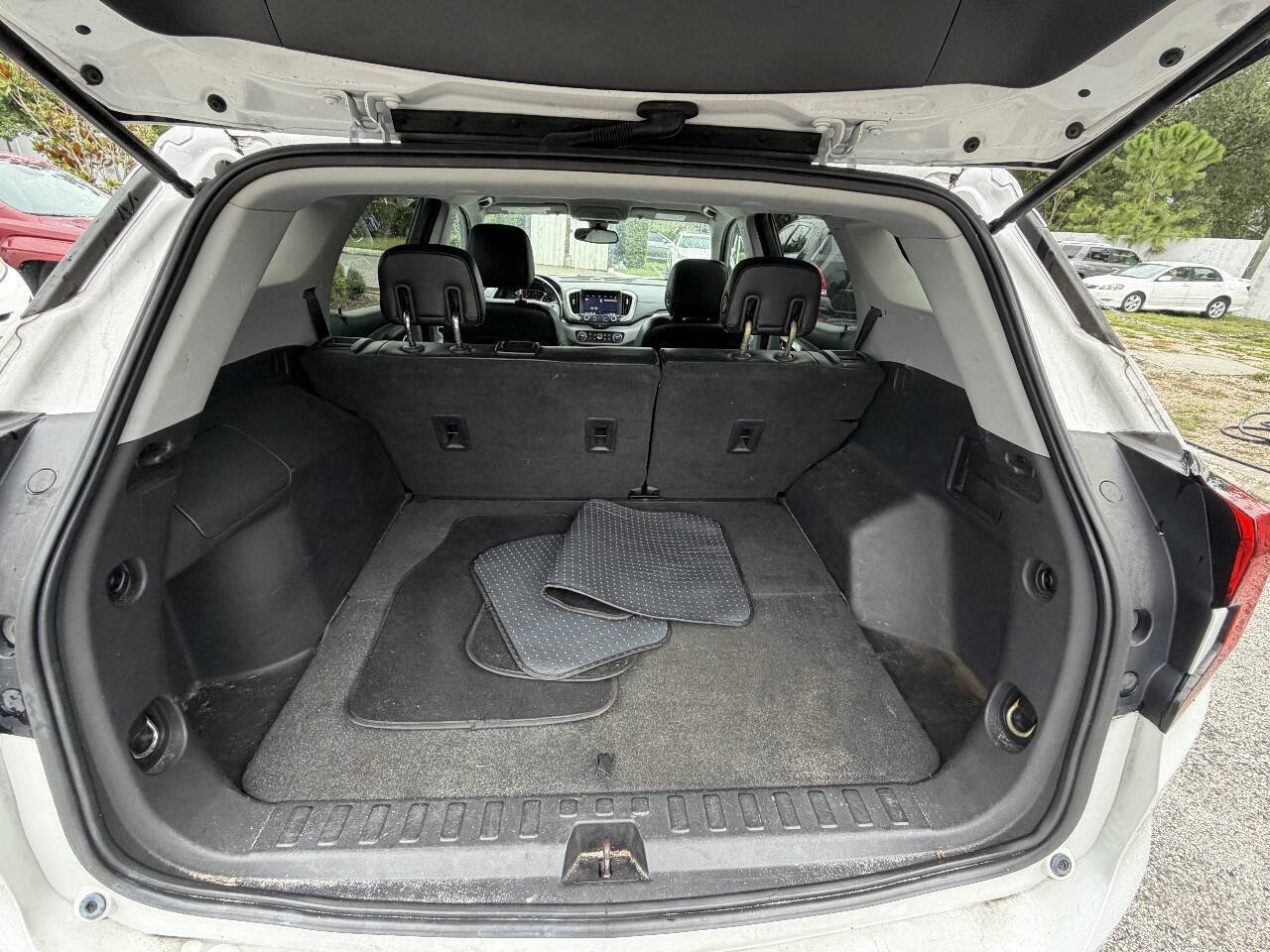 Used 2020 GMC Terrain SLT AWD/4WD image 9