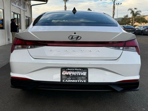 Used 2023 Hyundai Elantra SEL image 5