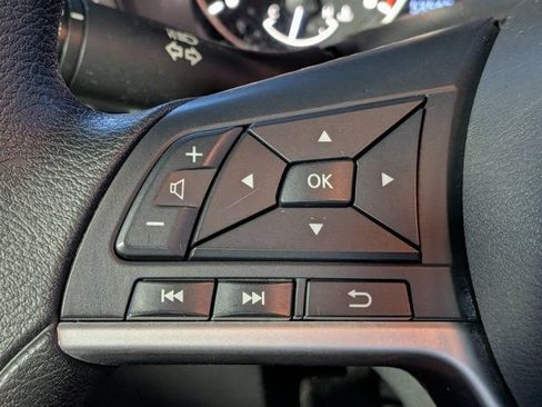 Used 2024 Nissan Altima 2.5 SV FWD image 24