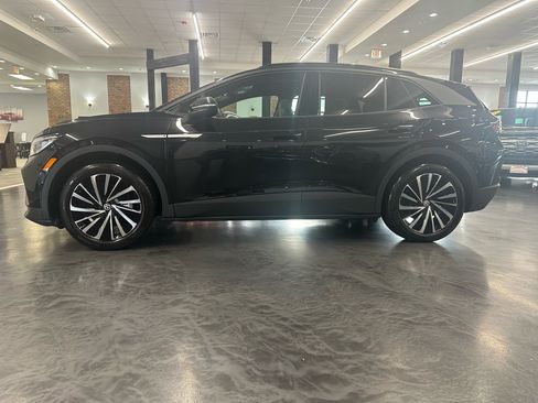 Used 2024 Volkswagen ID.4 S image 8