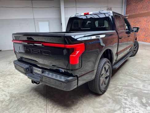 New 2025 Ford F150 Lightning Lariat image 5