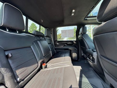 Used 2025 GMC Sierra 2500 AT4X w/ AT4X AEV Edition AWD/4WD image 41