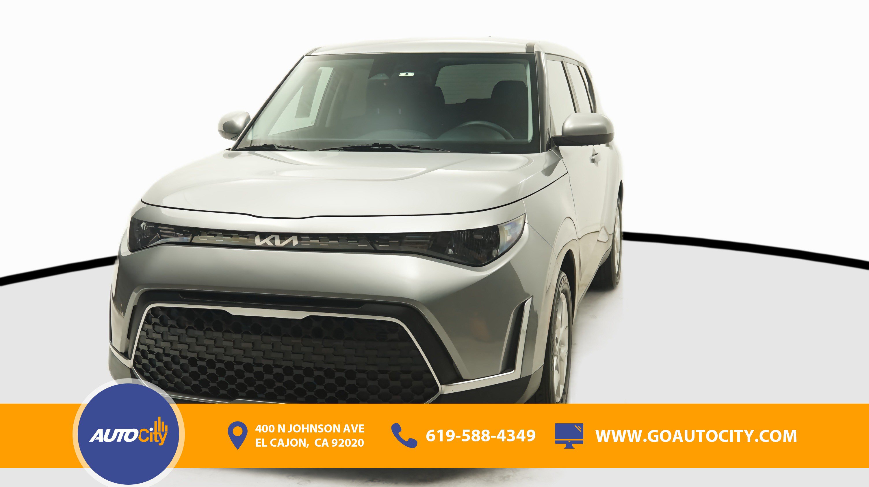 Used 2023 Kia Soul LX w/ LX Technology Package FWD image 1