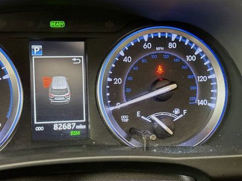 Used 2019 Toyota Highlander Limited image 12