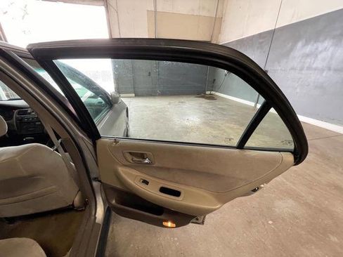 Used 1999 Honda Accord LX image 29