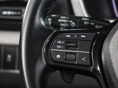 Used 2024 Honda Pilot EX-L image 13