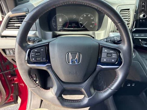 Used 2025 Honda Odyssey Sport-L image 14