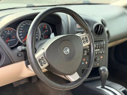 Used 2005 Pontiac Grand Prix GT w/ Comfort And Info Package image 7