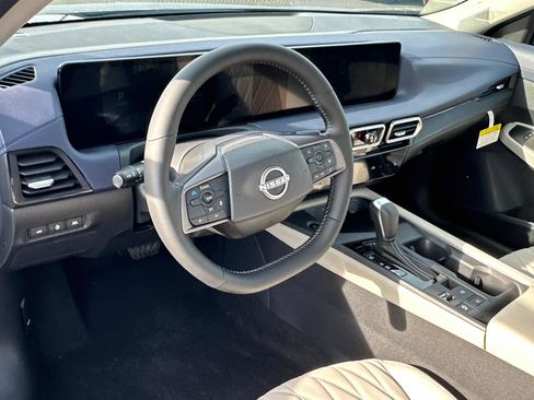 New 2026 Nissan Sentra SL w/ Floor Mat Package FWD image 32