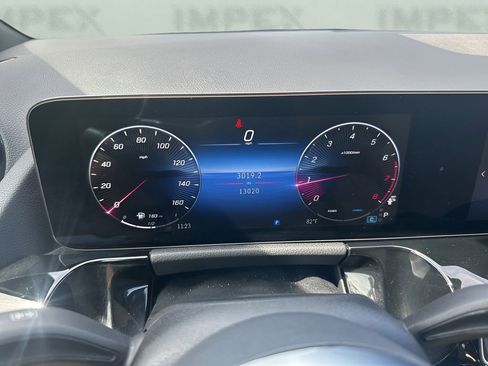 Used 2025 Mercedes-Benz GLA 250 image 22