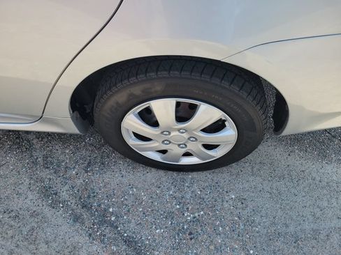 Used 2009 Toyota Corolla LE FWD image 7