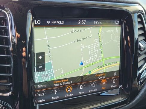 Used 2019 Jeep Compass Limited w/ Advanced Safety Group AWD/4WD image 9