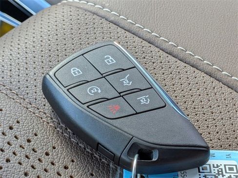 Used 2025 Chevrolet Tahoe High Country image 38