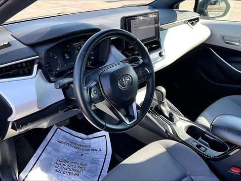 Used 2025 Toyota Corolla SE image 18