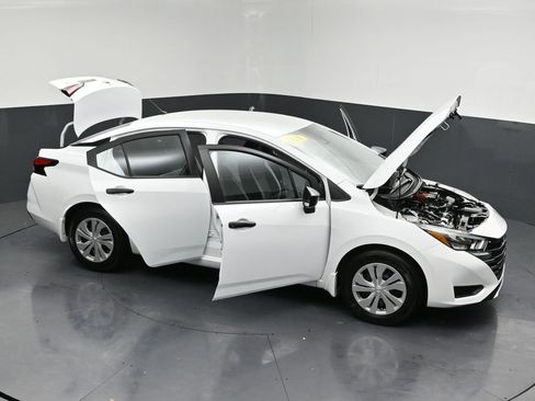 Certified 2025 Nissan Versa S w/ Trunk Package image 30