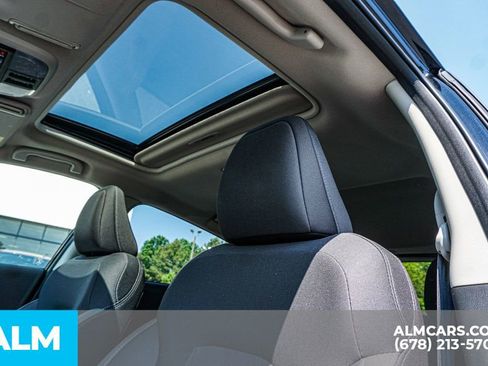 Used 2025 Subaru Crosstrek 2.0i Premium AWD/4WD image 19