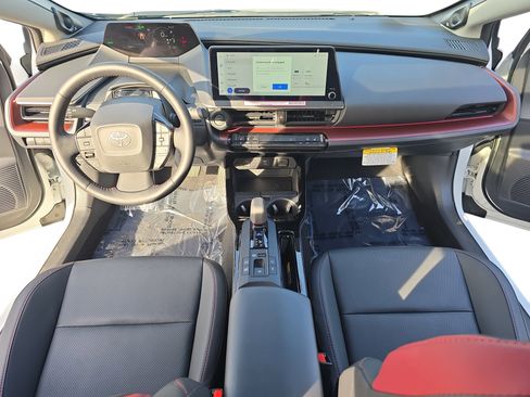 Used 2024 Toyota Prius Prime Premium image 9