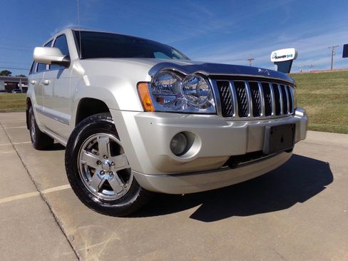 Used 2007 Jeep Grand Cherokee Overland image 10