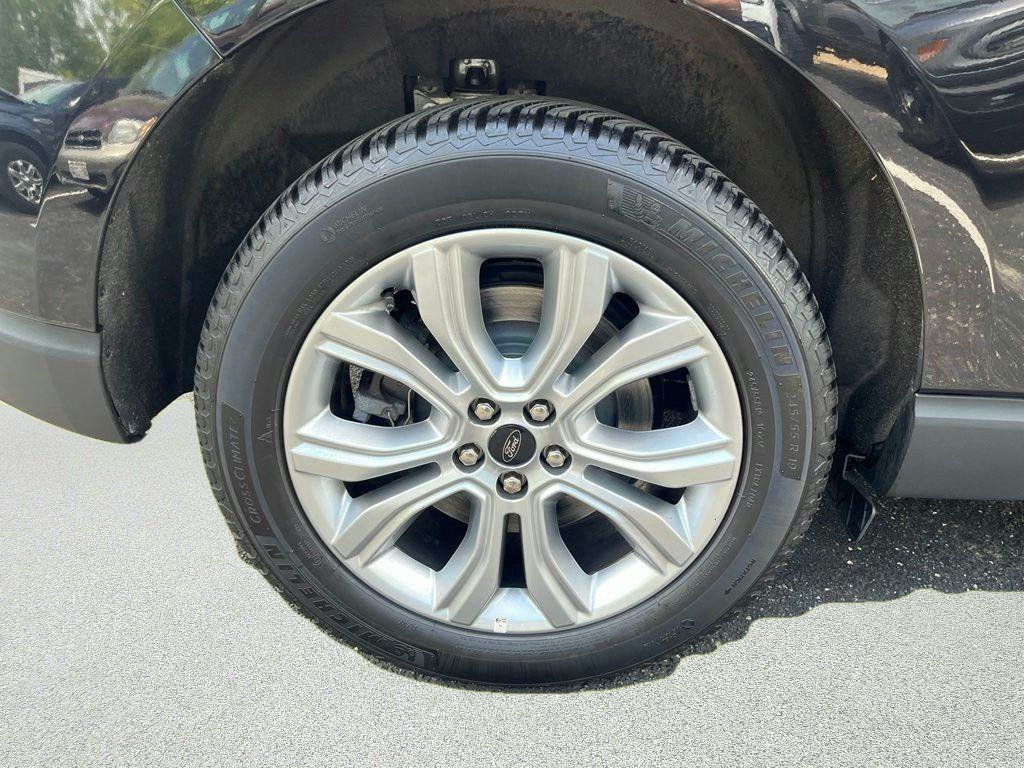 Used 2023 Ford Edge Titanium w/ Cargo Accessory Package AWD/4WD image 27