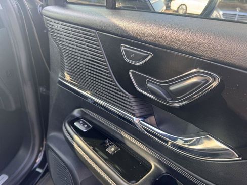 Used 2022 Lincoln Corsair FWD image 19