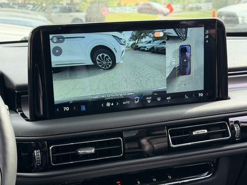 New 2026 Lincoln Aviator AWD image 16