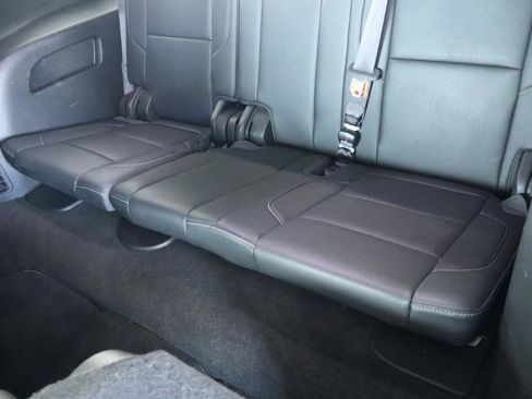 Used 2016 GMC Yukon XL SLT w/ Open Road Package RWD image 34