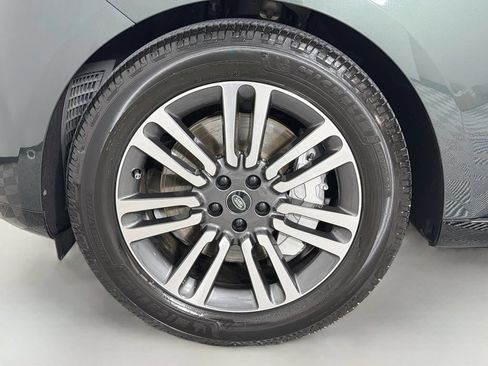 Certified 2024 Land Rover Range Rover SE AWD/4WD image 34