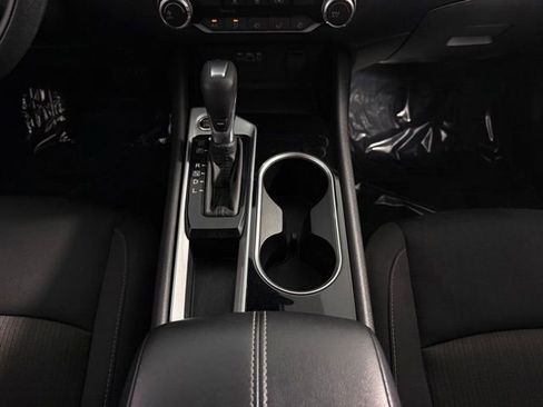 Used 2024 Nissan Altima 2.5 SV image 22