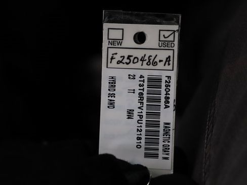 Used 2023 Toyota RAV4 SE image 39