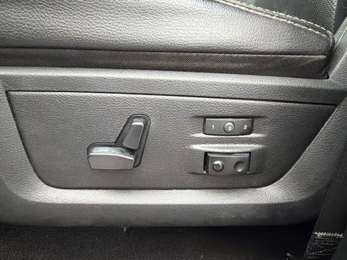 Used 2016 RAM 3500 Laramie AWD/4WD image 29