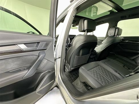 Used 2023 Audi SQ5 Premium Plus w/ Premium Plus Package image 17