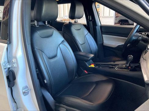 Used 2025 Jeep Compass Limited AWD/4WD image 22