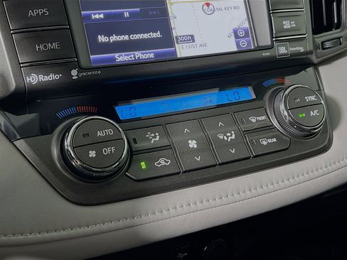 Used 2015 Toyota RAV4 Limited w/ Technology Package image 26