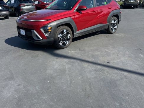 Used 2025 Hyundai Kona SEL FWD image 1