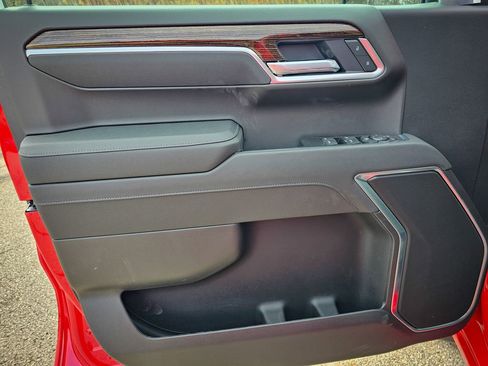 New 2026 GMC Sierra 1500 Elevation image 10