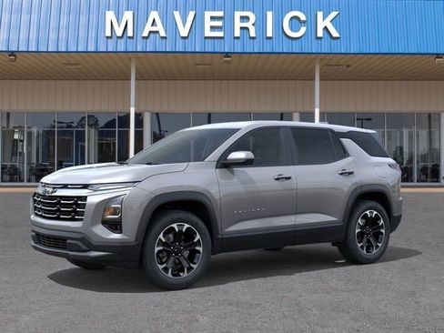 New 2026 Chevrolet Equinox LT FWD image 2