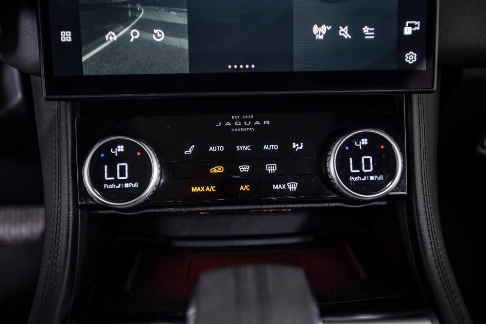 Used 2023 Jaguar F-PACE S AWD/4WD image 29