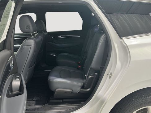 Used 2022 Buick Enclave Premium AWD/4WD image 21