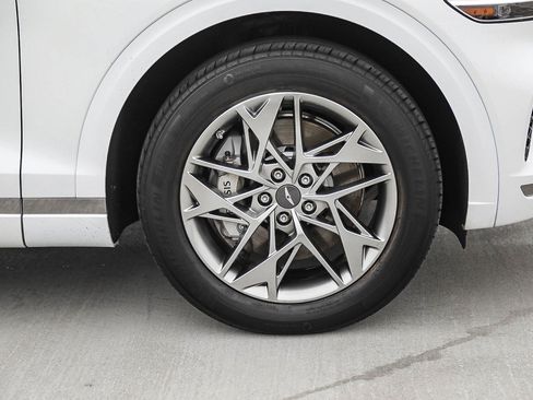 Used 2025 Genesis GV70 2.5T image 10