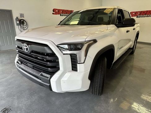 Used 2024 Toyota Tundra SR5 w/ SR5 Convenience Package RWD image 7