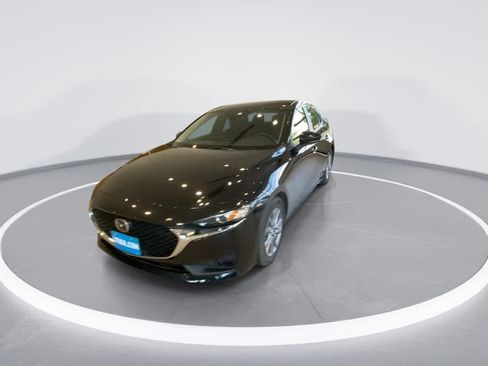 Used 2020 MAZDA MAZDA3 Sedan w/ Select Package FWD image 4