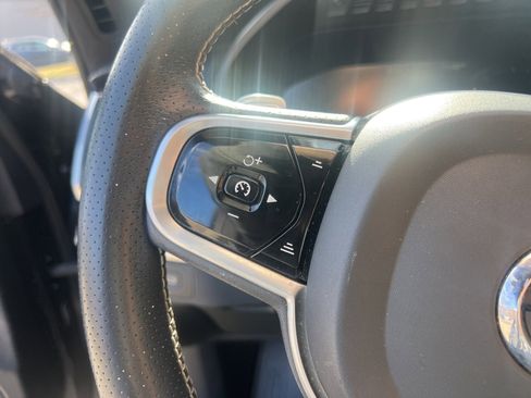 Used 2019 Volvo XC90 T5 R-Design w/ Advanced Package image 19