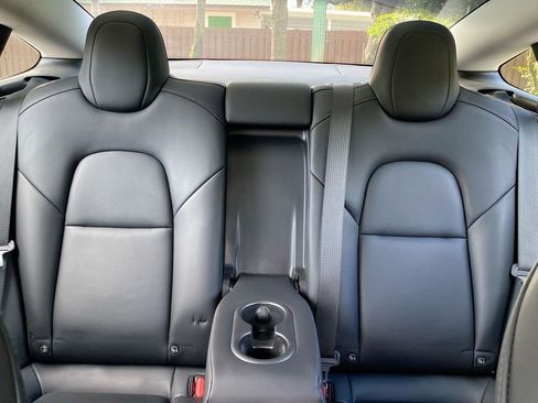 Used 2022 Tesla Model 3 image 35